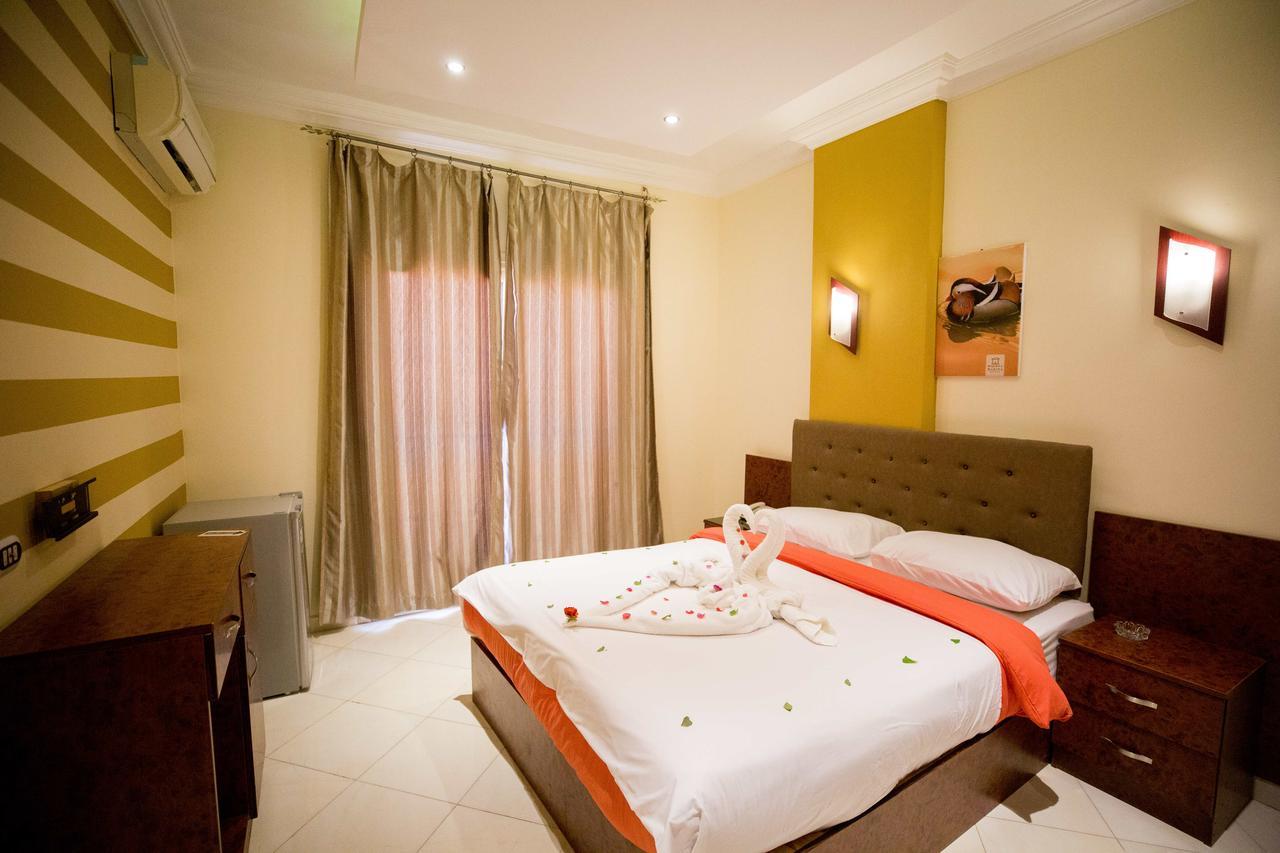 Majorica Marina Hotel El Alamein Extérieur photo
